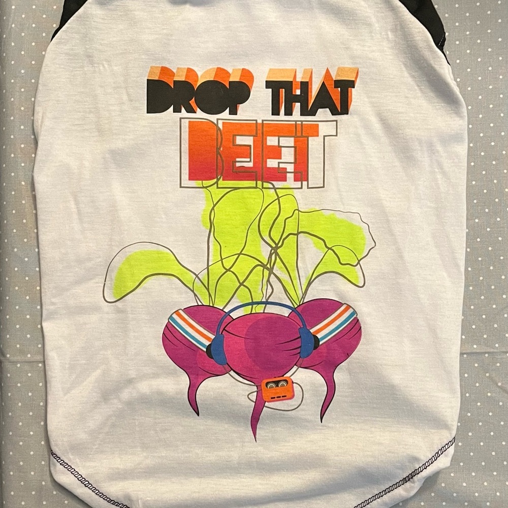 Top Paw Large Pet Dog t-shirt with “Drop that Beet” on the back